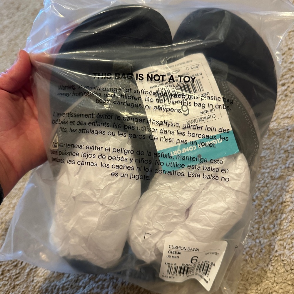 Black and White Cushioned Slippers